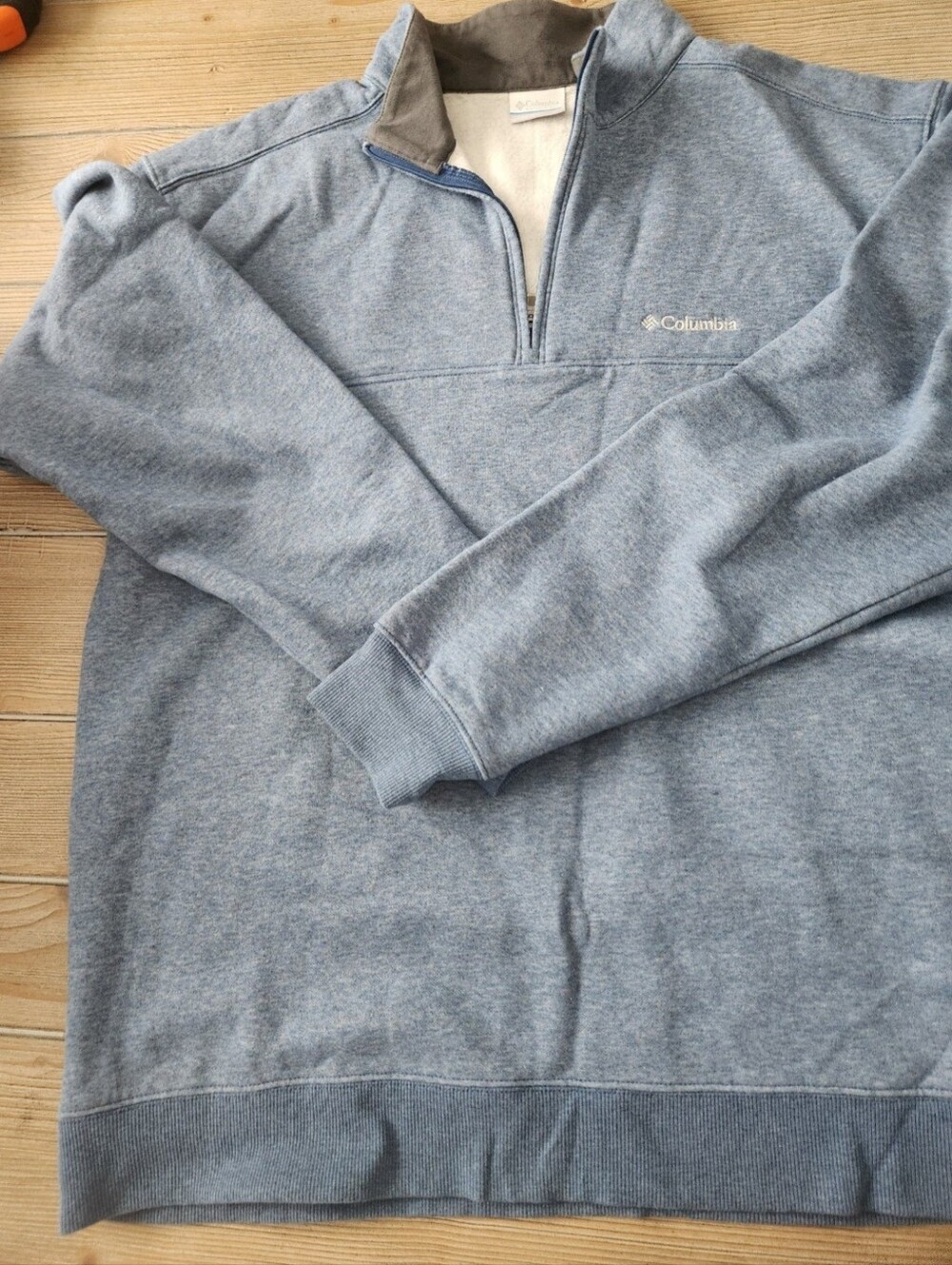 Columbia Men's Blue Zip-Up Sweater